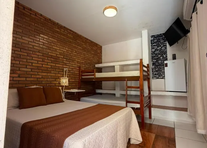 Casa da Pathy Suítes Próximas às Praia da Enseada e Santa Rita